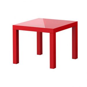 Qırmızı kvadrat masa